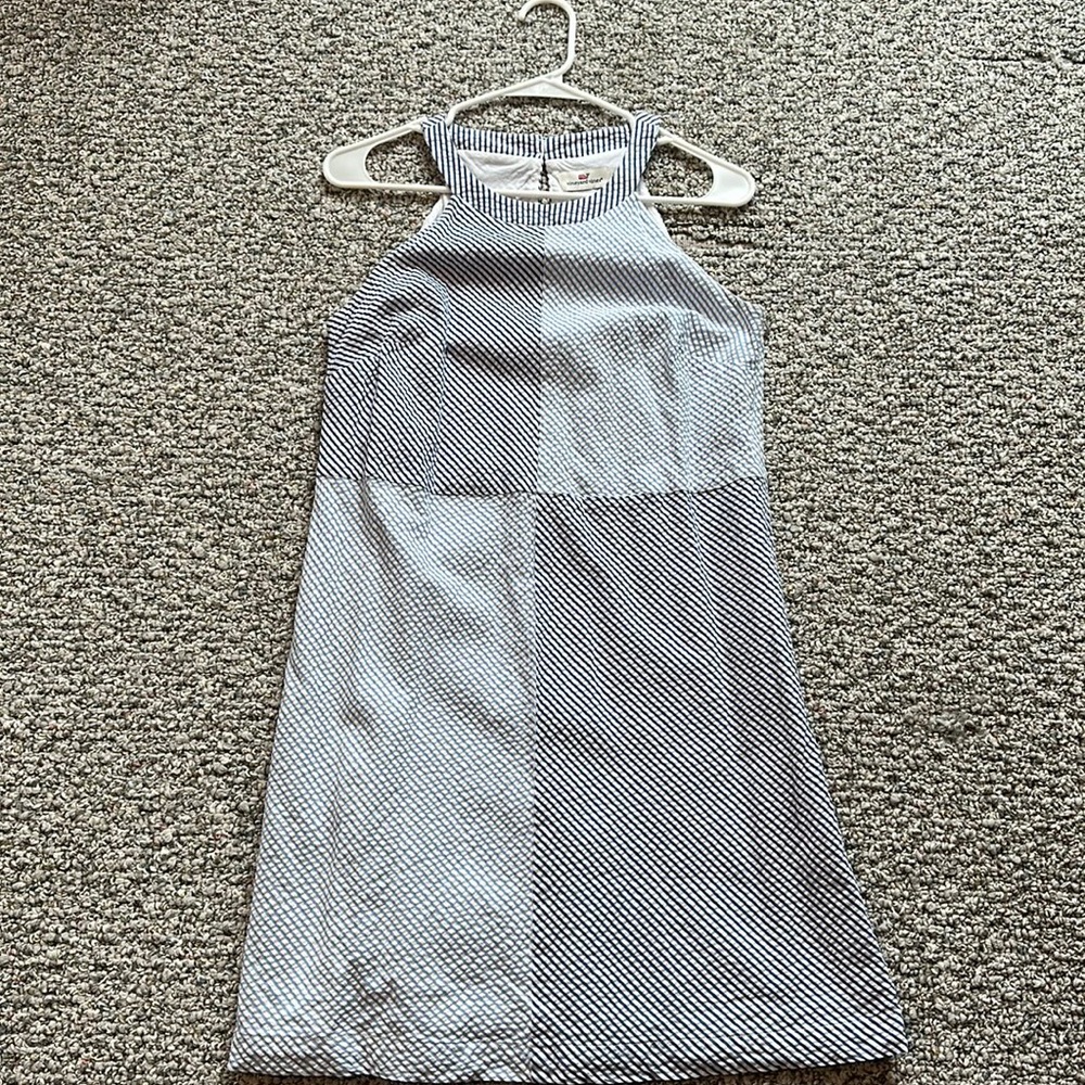 Barely worn vineyard vines seersucker shift dress